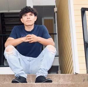 Meet your Posher, Isaac